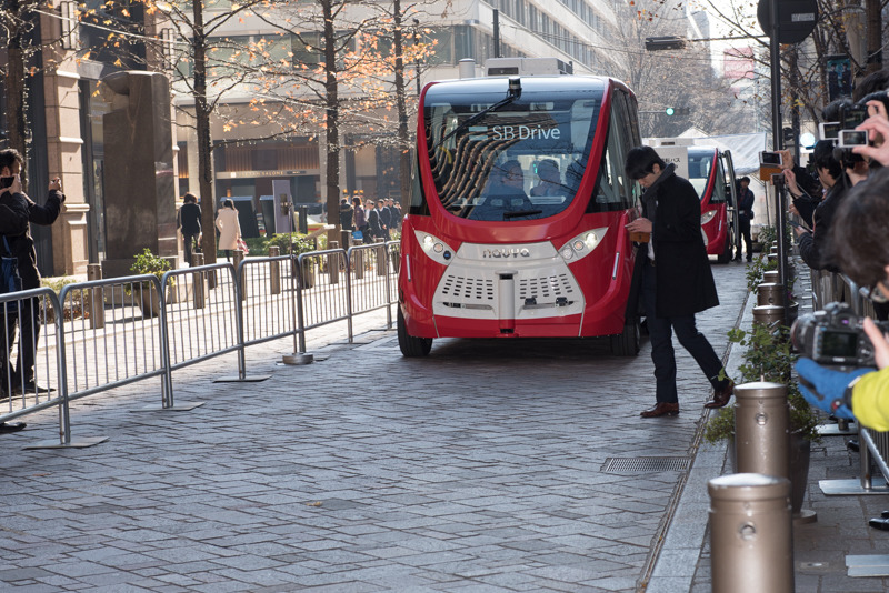 「LiDAR」によるレーザー照射は走行用（3D）と障害物検知用（2D）の2種類を搭載