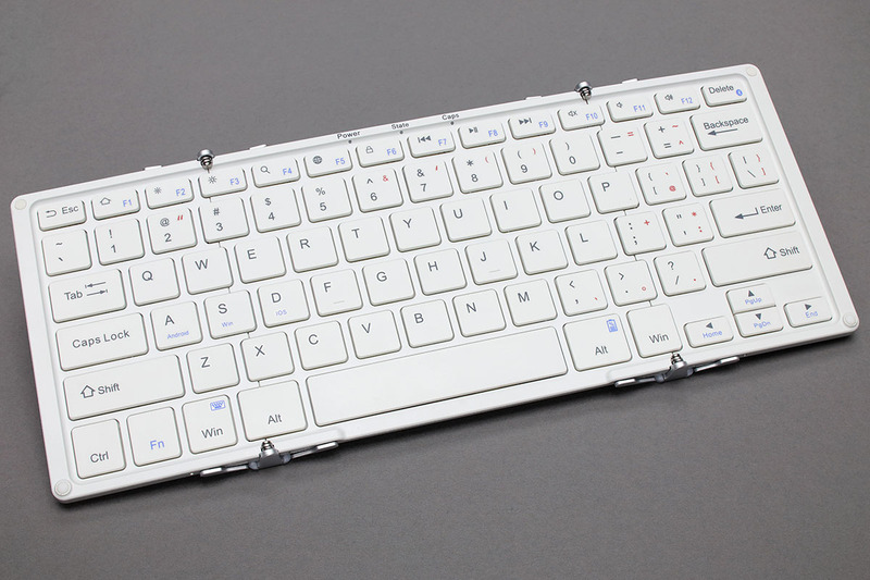 オウルテックのモバイルキーボード×3機種。「OWL-BTKB6401 シリーズ」「OWL-BTKB7801 シリーズ」「OWL-BTKB6402 シリーズ」をレビューしました。