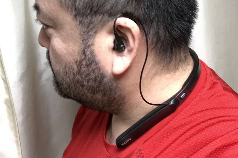 ソニーの「ワイヤレスノイズキャンセリングステレオヘッドセット WI-1000X」。ネックバンド型のBluetoothヘッドセットです。