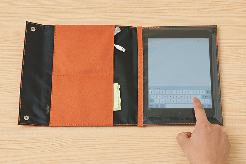 「つながるタブレットケース」