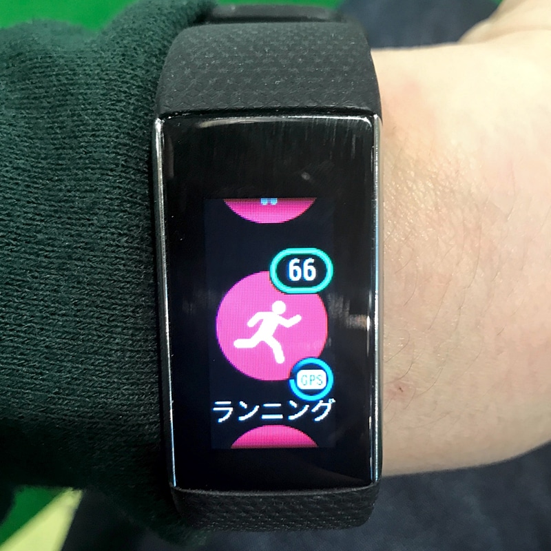 トレーニング開始時には画面上をタッチして操作します