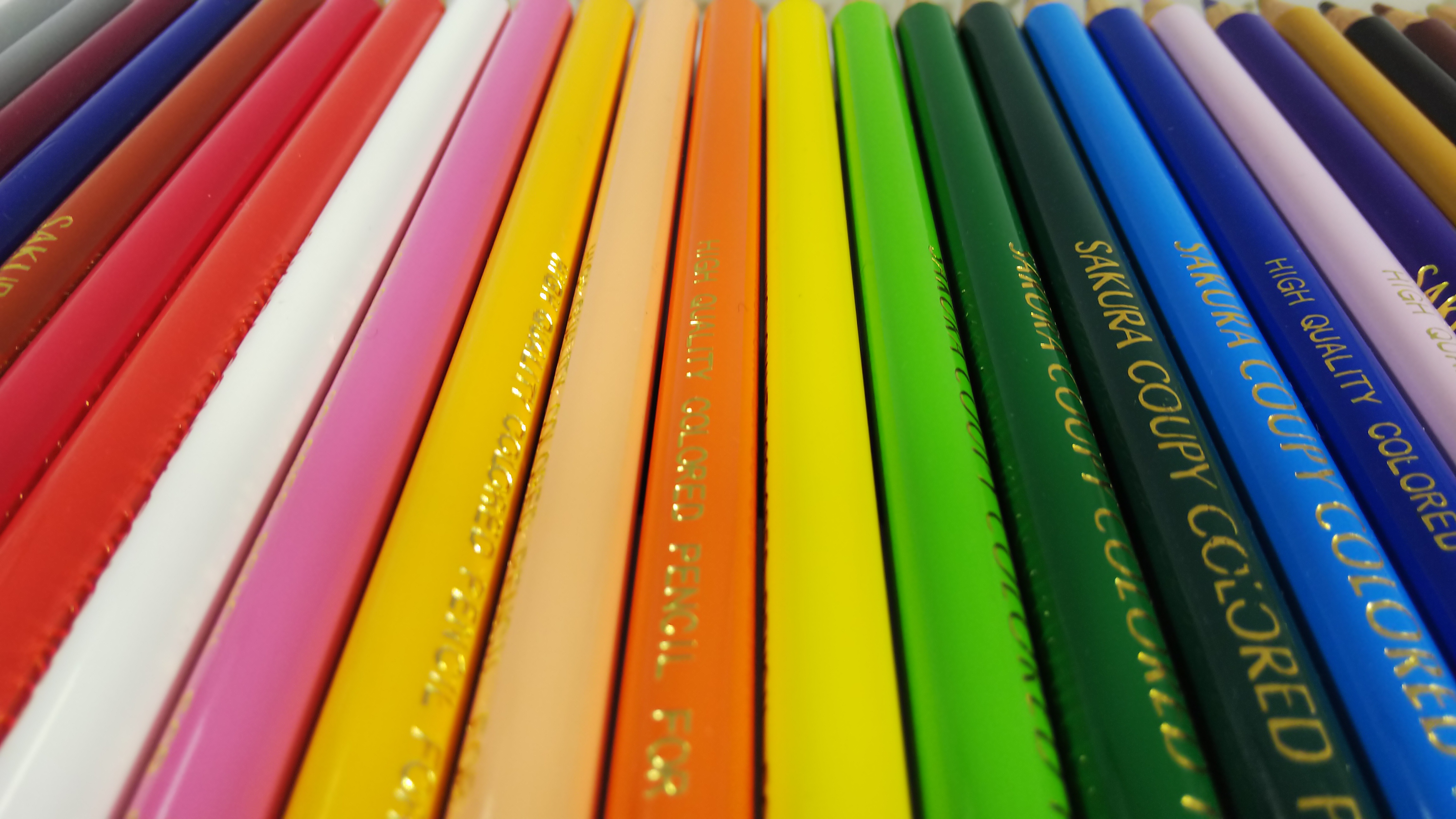 4608×2592ドット。リンク先は無加工