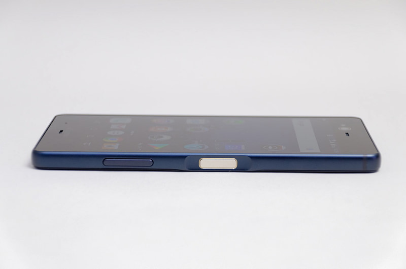 横から見るか……