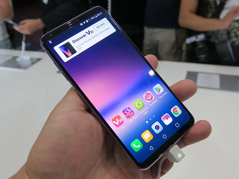 LG V30