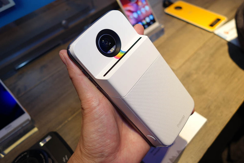 ポラロイドのプリンタのMoto Mods