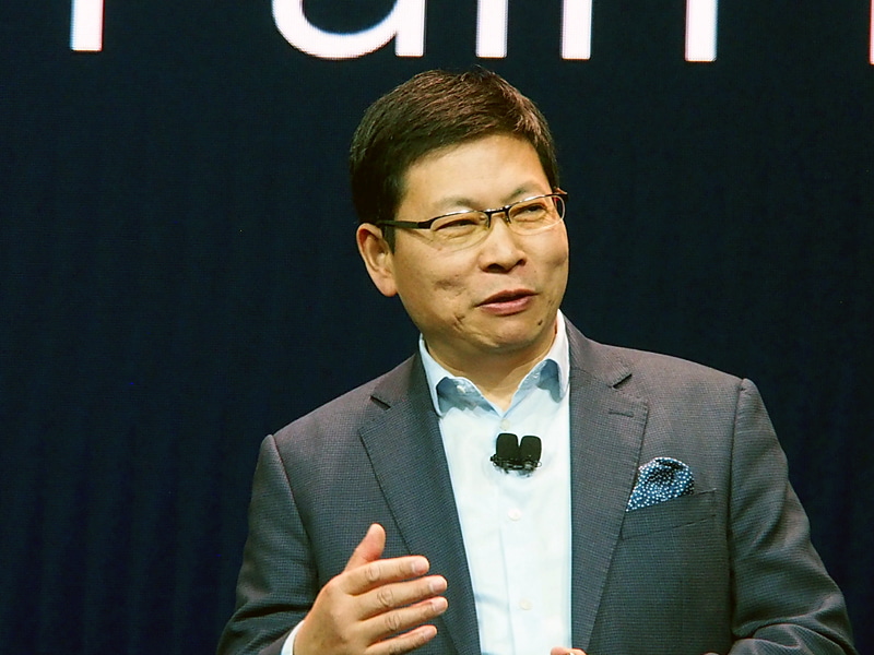 CESの基調講演に登壇した、ファーウェイのリチャード・ユーCEO