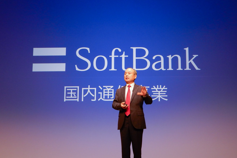 ソフトバンクの事業を解説する、ソフトバンクグループ 代表取締役会長兼社長の孫正義氏（2017年11月6日）