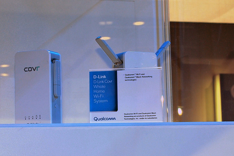 IoT機器を家庭内で、確実に接続させるためのソリューションとして、Wi-Fiメッシュネットワーク対応のルーターを展示