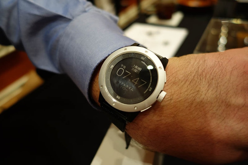 MATRIX PowerWatchのクラシックモデル。日本語表示だ！