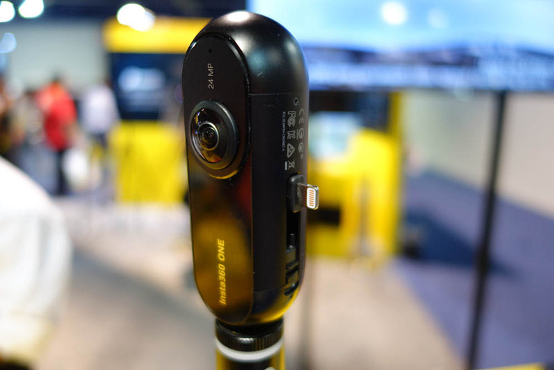 上位モデルのInsta360 ONE。こちらもLightning接続だが、単体でもいろいろな撮影が可能