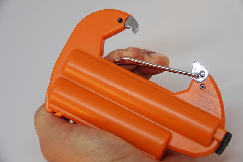 フック部はきゃしゃに見えるが……