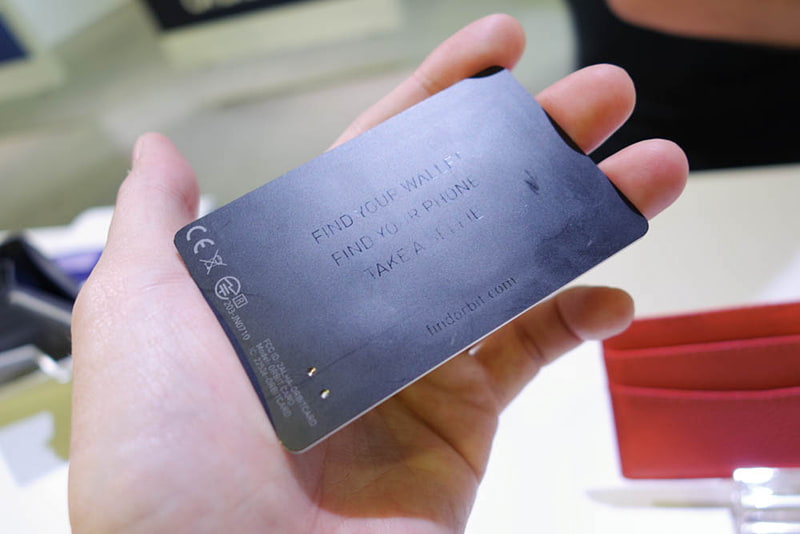 Orbit Card。展示されていた2枚のうち1枚には「〒」のマークが付いていた。電源は充電式