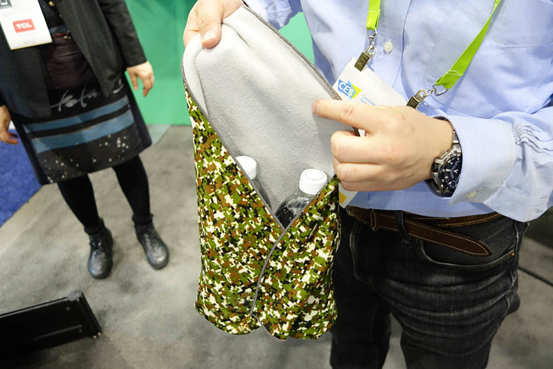 こんな感じでざっくり巻いただけでペットボトルもぶら下げられる