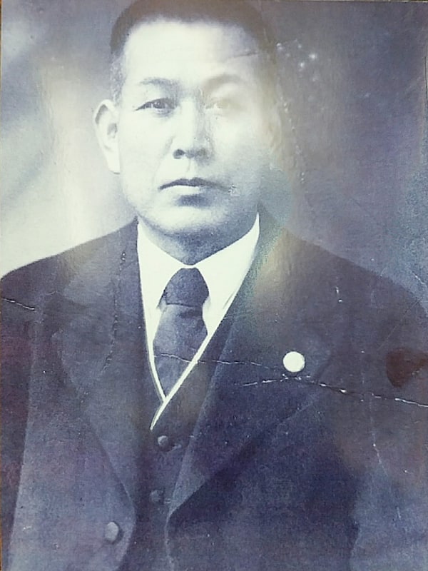 こちらがフォトスキャンで取り込んだデータ。ちょっと照明を除去しきれていない感がありますね