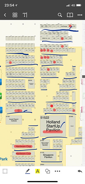 取材メモのPDF。事前チェックは機内のMacBookで作業し、iCloud同期してiPhone上で参照・編集した