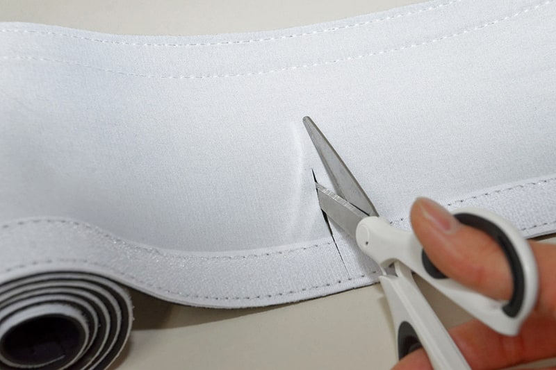 ハサミを入れて好きな長さにカットできる