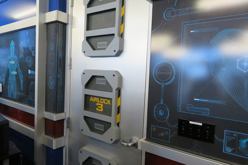 SFチックな内装のACG（Advanced Content Group）ラボでは、VRやAR、ゲームといったコンテンツの研究が行われている