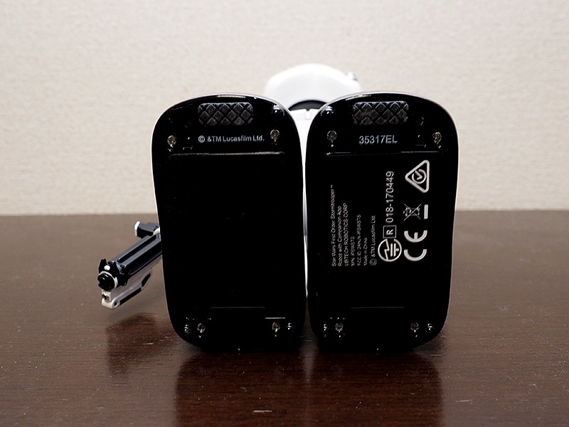 足の裏には技適マーク入り