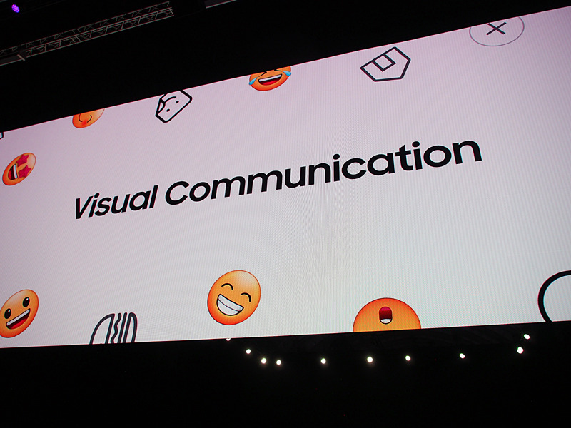 写真や動画、絵文字がコミュニケーションの方法を変えていったと語られた