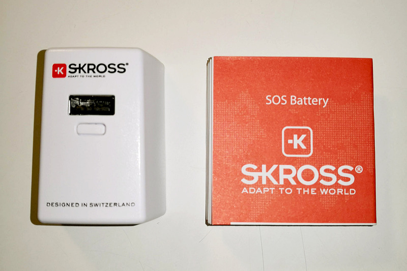 本体にはマルチリンガルの取説に加えて日本語の取説も付属する