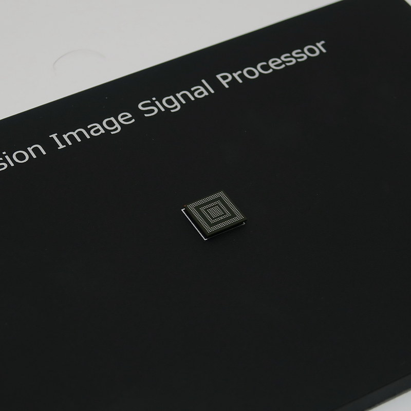 2つのカメラの信号を処理するためにFusion Image Signal Processorも新規に開発