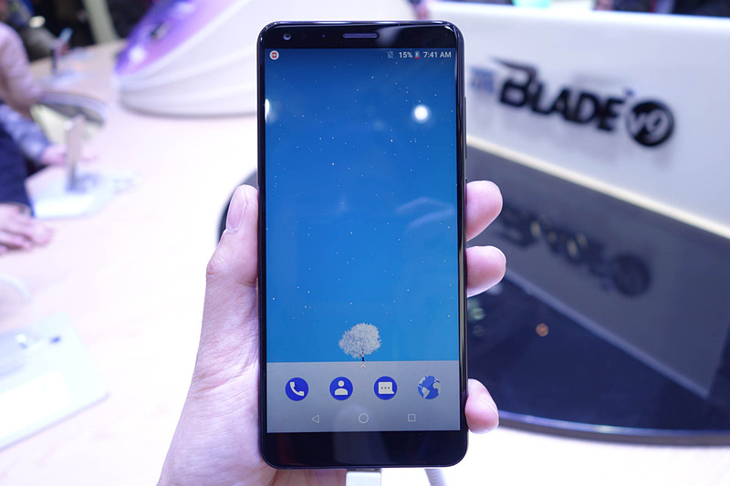新発表のZTE Blade V9。5.7インチのウルトラワイドディスプレイとデュアルカメラを搭載するモデル