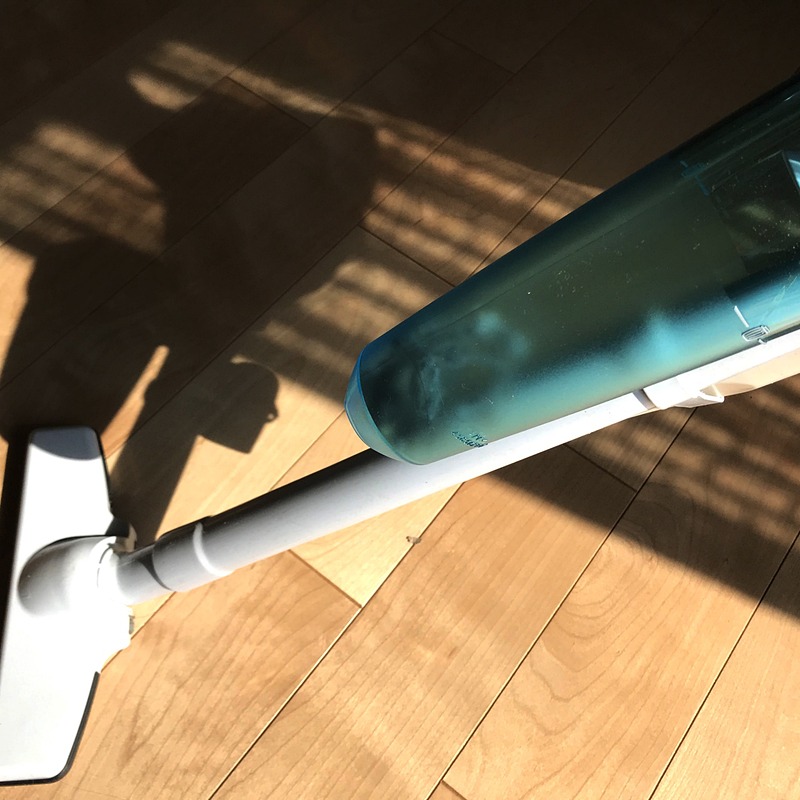 吸引したゴミのほとんどがサイクロンアタッチメントの先端に集積・圧縮されます