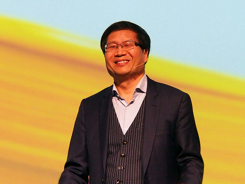 ASUSのCEO、ジェリー・シェン氏。なお、同社の発表会でおなじみのジョニー・シー会長は、ショップのオープニングイベントのため来日中とのこと