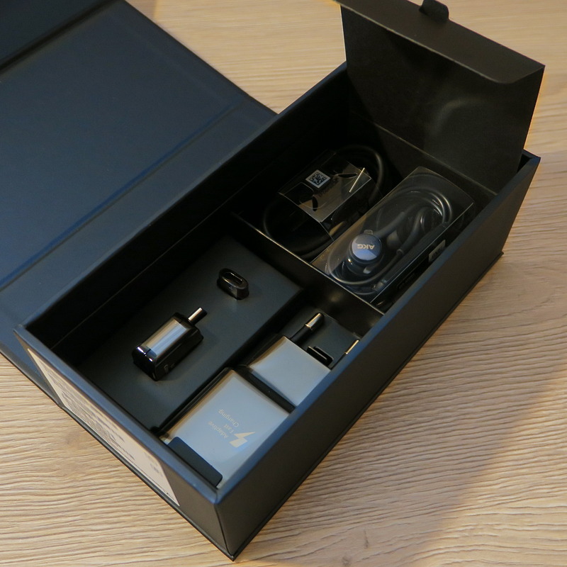 パッケージ同梱品