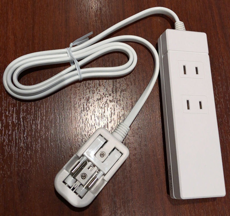 製品全体。コードが1mなので製品としてはコンパクトだ。ただ実運用上は短いのではと思う