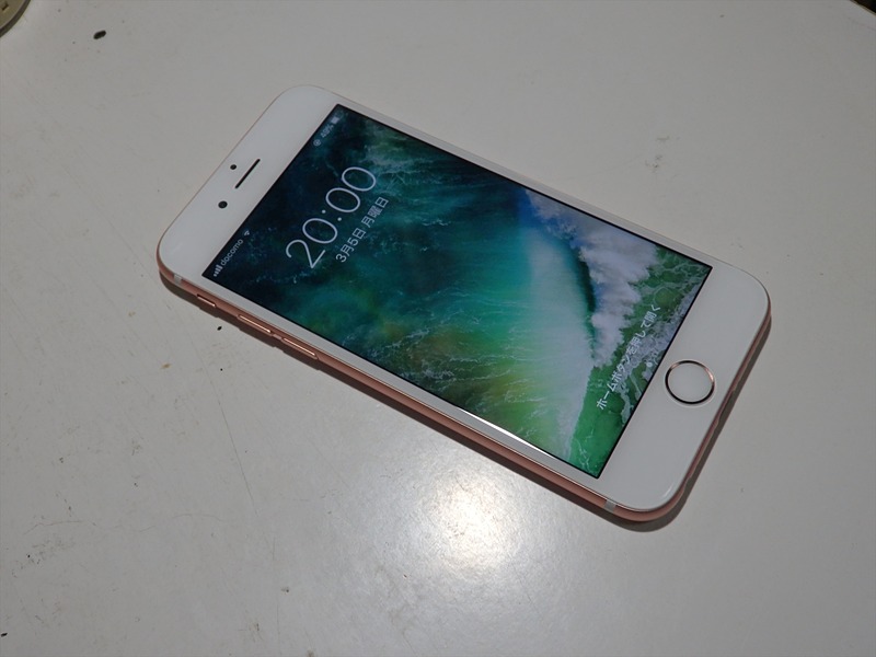 今回、謎の挙動を起こしたiPhone 6s
