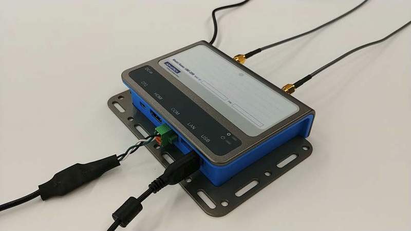 ドローン用のLTE通信デバイス