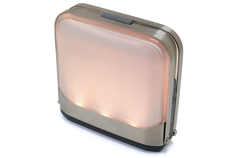 点灯状態を記憶させ、ユーザープリセットとして保存することも可能。好みの点灯状態をボタンとして登録でき、状況に合わせてワンタッチでその点灯状態にすることができます。