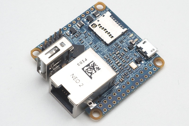 小型ボードコンピュータの NanoPi NEO 2