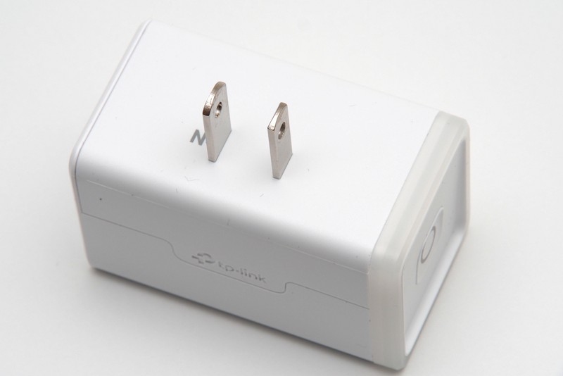 極性まで書いてあり、極性プラグデザインで挿入方向は決まっている