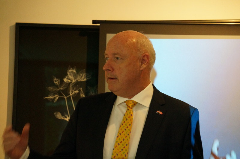 駐日デンマーク王国大使のフェレディ・スヴェイネ氏