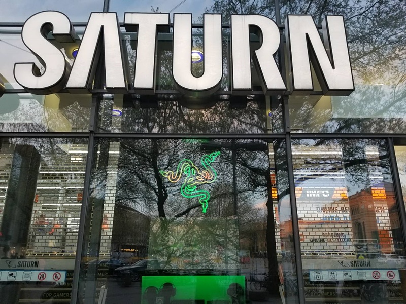 ドイツと言えば家電量販店のサターンが有名。取材が忙しく立ち寄れなかった