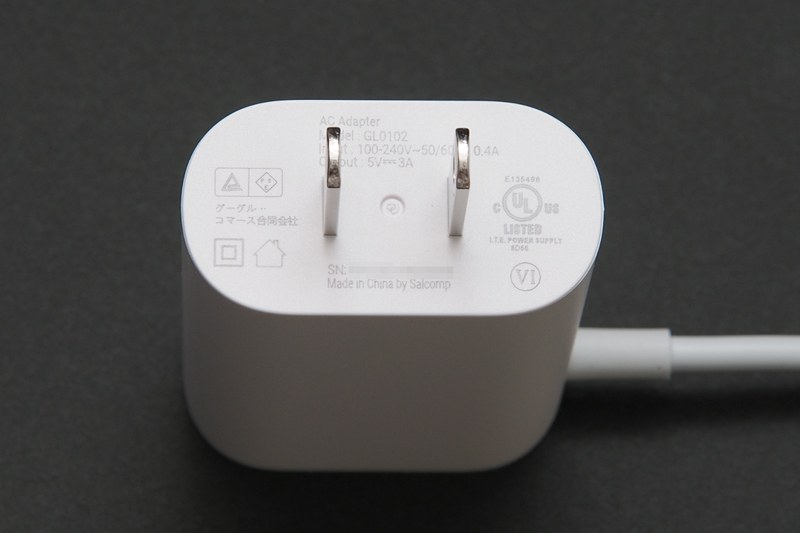 電源アダプターは5V3A出力