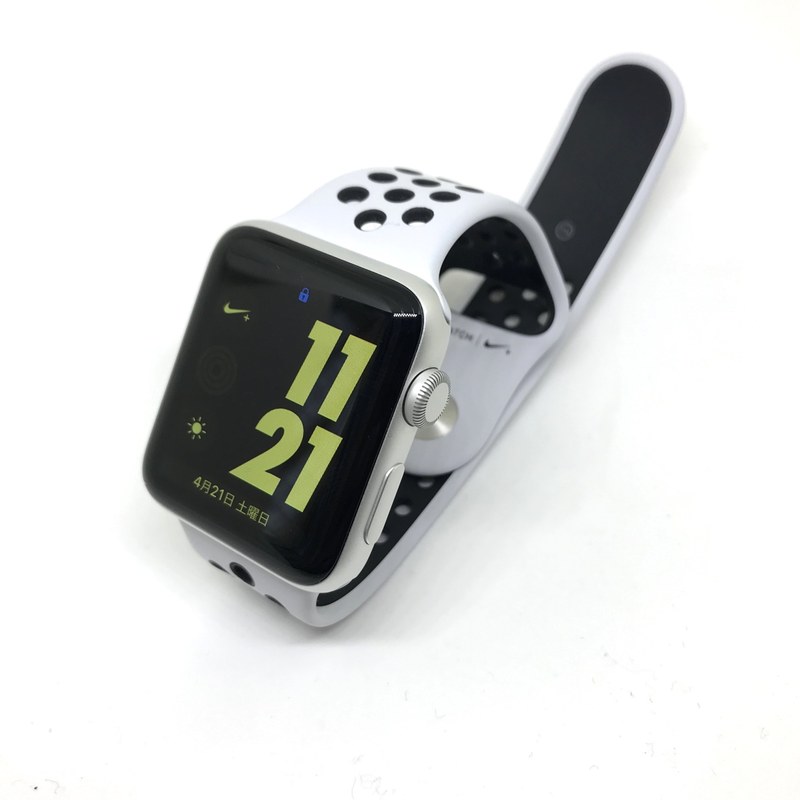 Apple Watch Series 3 Nike+。42mmケースを選択しました