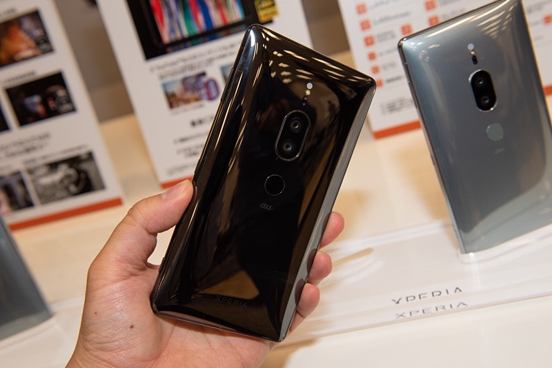 Xperia XZ2 Premium SOV38の背面