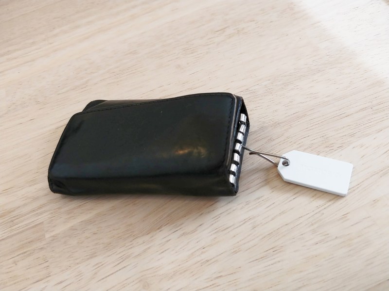 キーホルダーに取り付けてみた。薄型化のおかげで収まりがいい