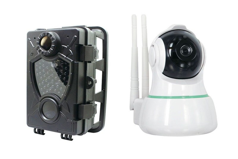 「ラディアント2K」（左）と「ダイビーロボ2K」（右）