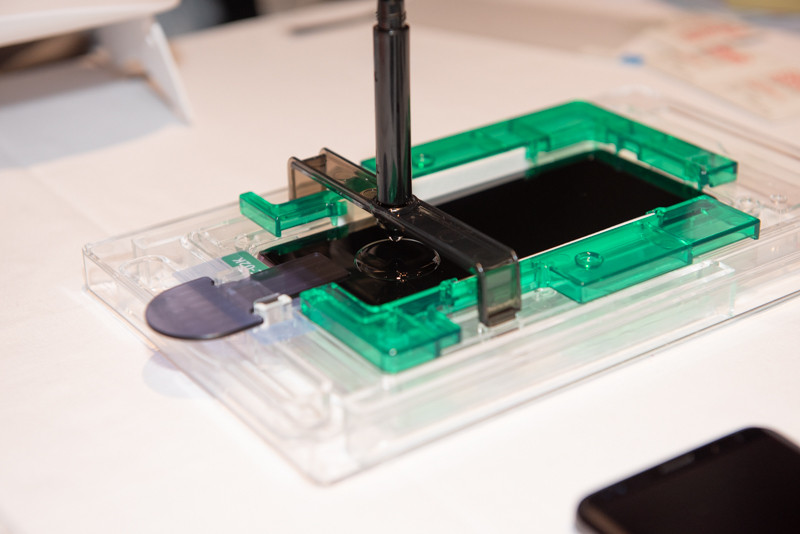 端末に合わせて液体シリコンの容量は異なる