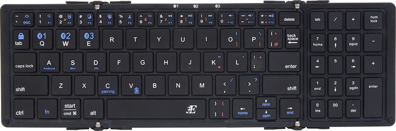 ややミニサイズのキーボードですが、ファンクションキーが省略（fnキーと併用で機能）されていることを除けば「ほぼフルキーボード」です。