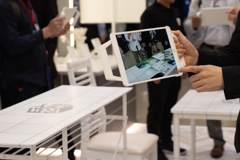 「Diorama Stadium 2018」（ジオスタ）は5GやARを使って新しいスポーツ観戦を提案。映像の視点なども自由に選択できる