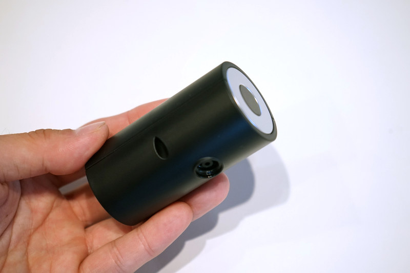 「VAGO」本体。モバイルバッテリーほどの小ささ