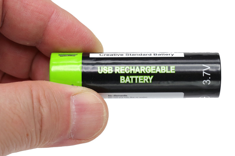 microUSBで充電でき、乾電池の代替として使えるリチウムポリマー二次電池各種。人によって利便性が異なりますが、筆者的には9Vタイプと18650タイプがツボった～！