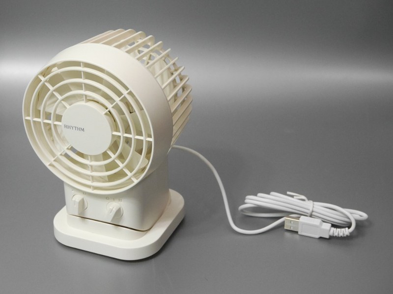 製品本体。無印良品USB扇風機のOEM元であるリズム時計工業の製品