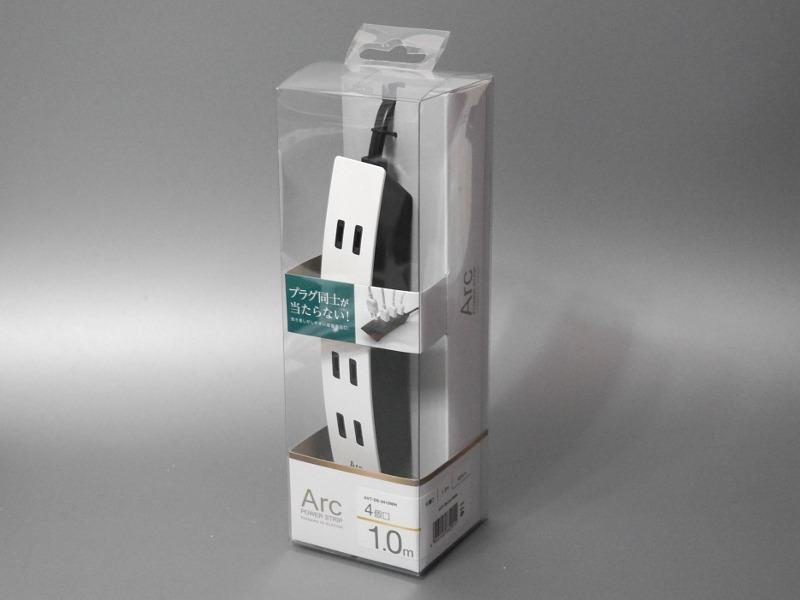 パッケージ。ブラックモデルもあるが、今回紹介しているホワイトとのツートンモデルのほうが、デザイン性は高いように感じられる