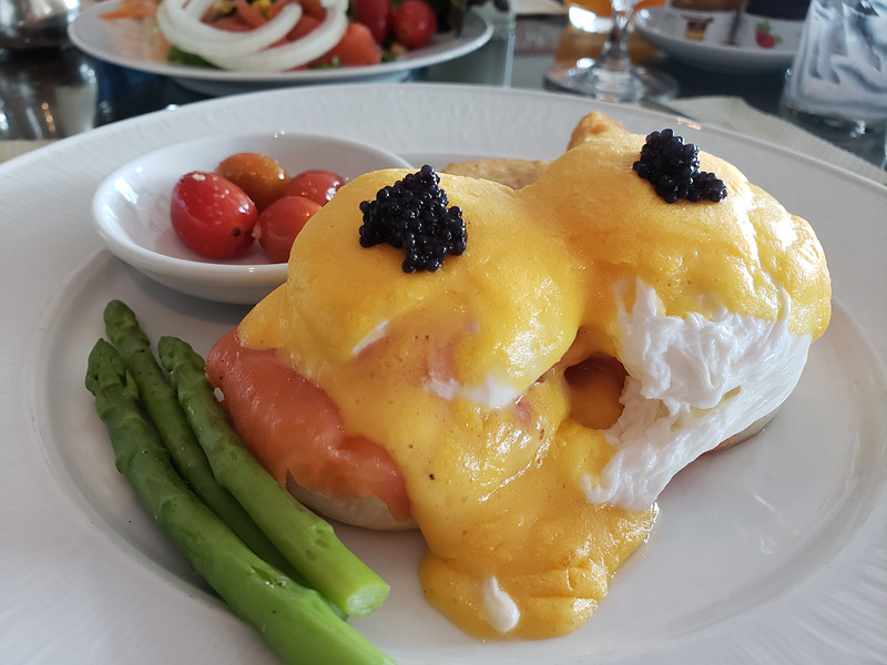 朝食のポーチドエッグも美味しく撮影できた